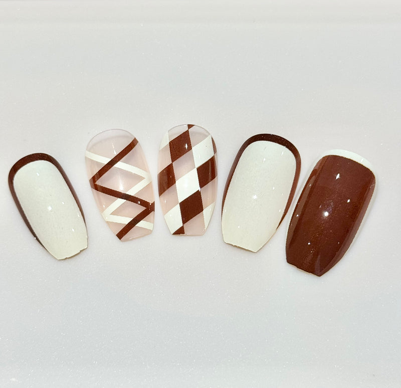 Brown Rhombus & Grid Press On Nails (24pcs)