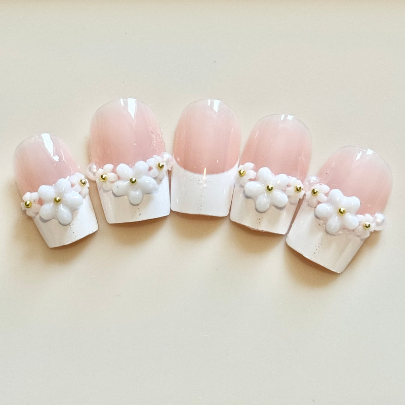 French White Flower Press on Nails (24pcs)